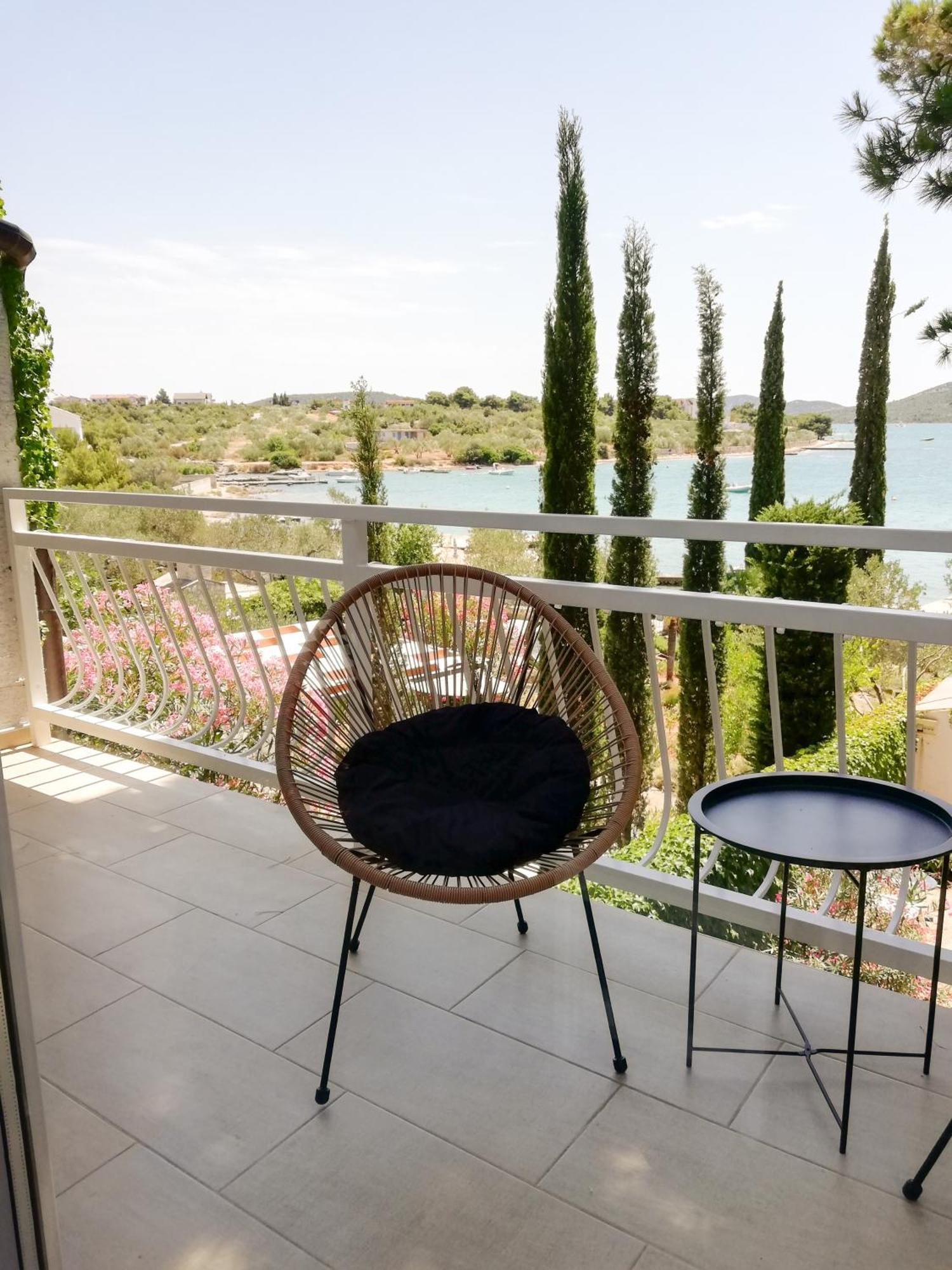 Bed & Breakfast Pansion Rade Hotel Пировац Стая снимка