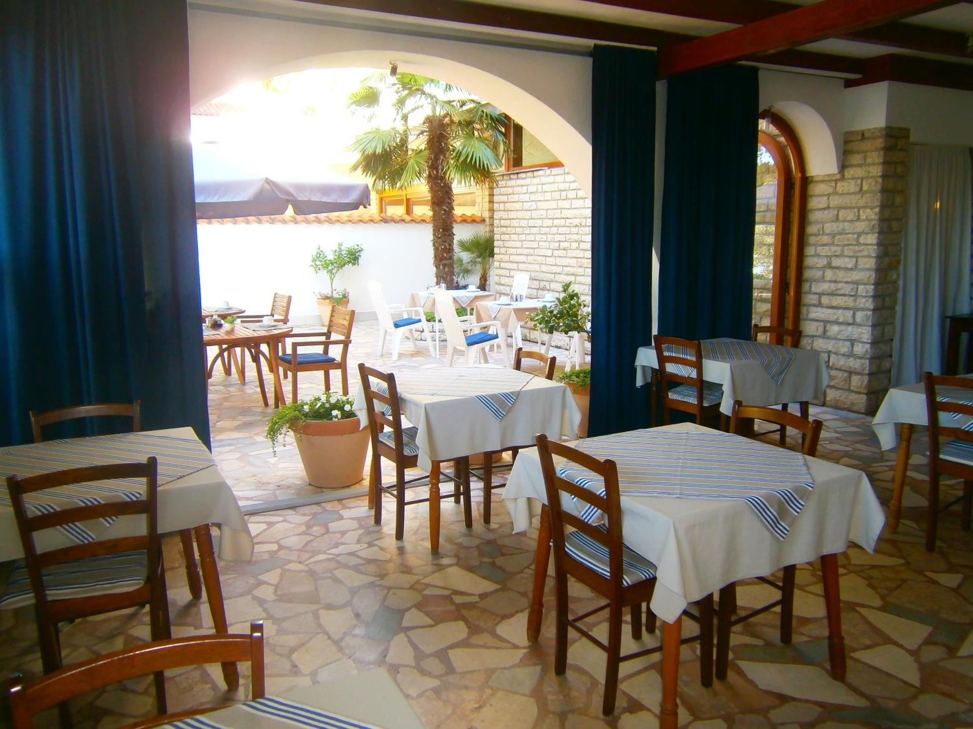 Bed & Breakfast Pansion Rade Hotel Пировац Екстериор снимка