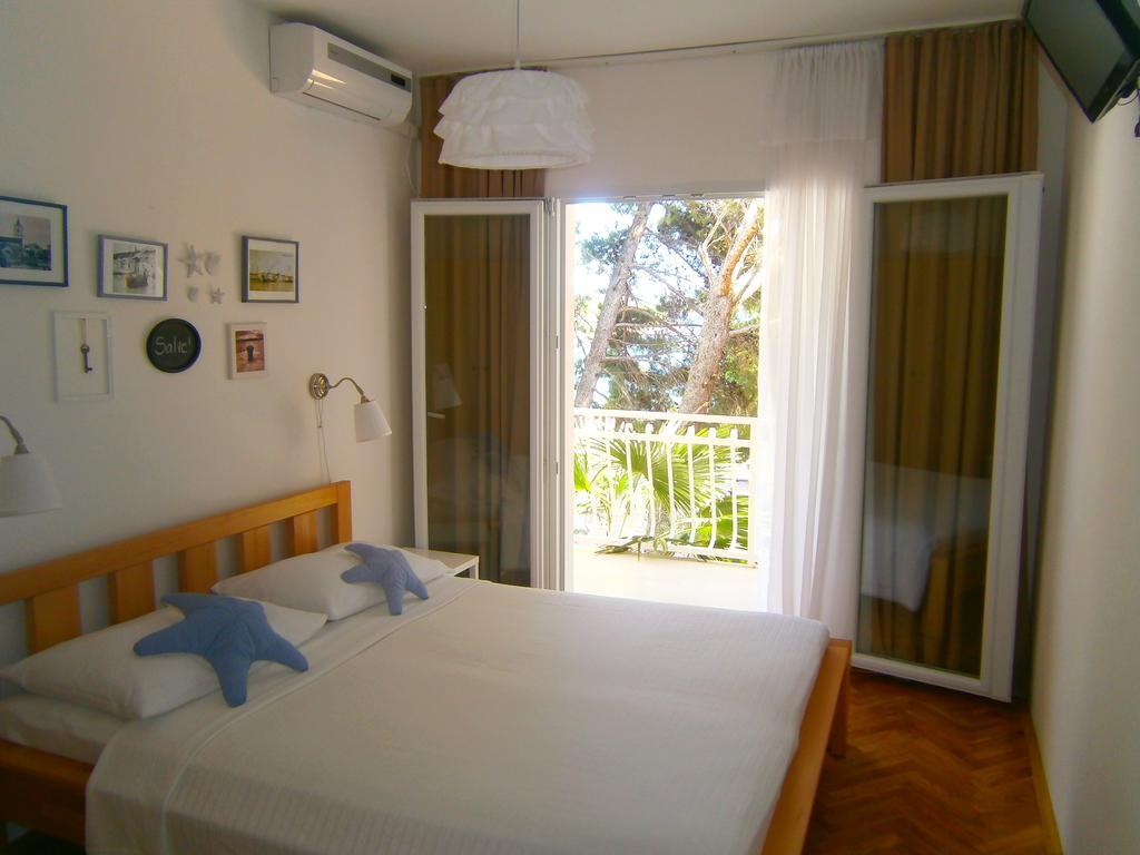 Bed & Breakfast Pansion Rade Hotel Пировац Стая снимка